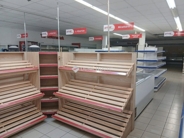 Kiadó üzlethelyiség, Debrecenben 1270 E Ft / hó