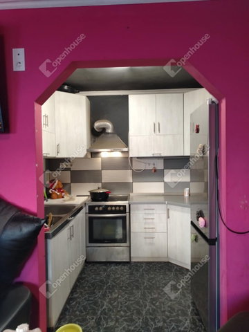 Eladó családi ház, Szegeden 70 M Ft, 4 szobás