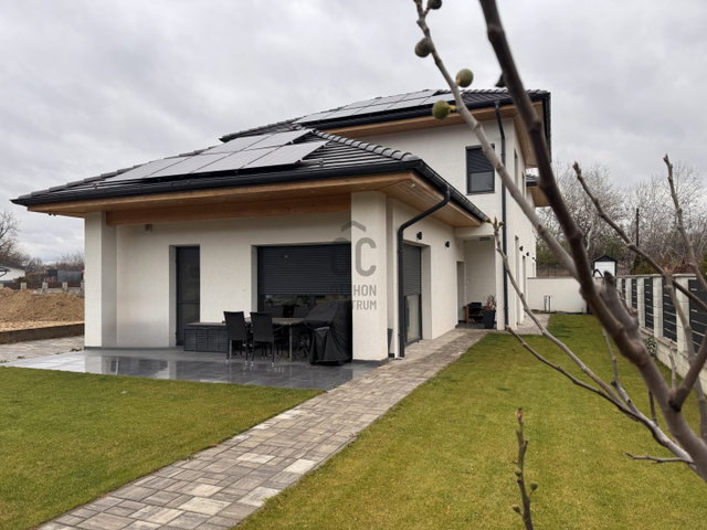 Eladó ikerház, Gödön 149.99 M Ft, 4 szobás