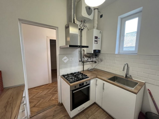 Eladó téglalakás, Budapesten, X. kerületben 99 M Ft, 3 szobás