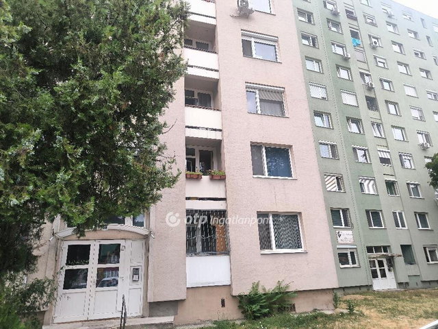 Eladó panellakás, Miskolcon 29.9 M Ft, 2 szobás