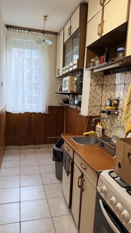 Eladó téglalakás, Budapesten, XV. kerületben, Lóvasút közben