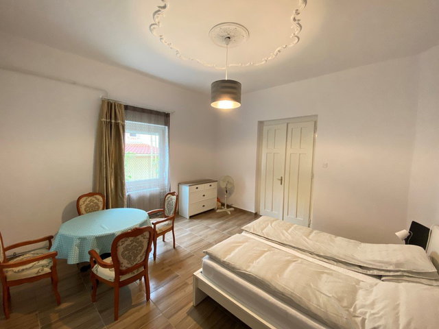 Eladó családi ház, Kaposváron 88 M Ft, 6 szobás