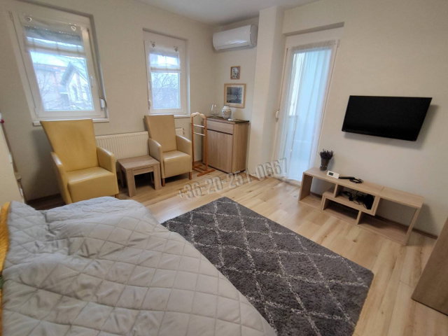 Kiadó téglalakás, albérlet, Mohácson 120 E Ft / hó, 1 szobás