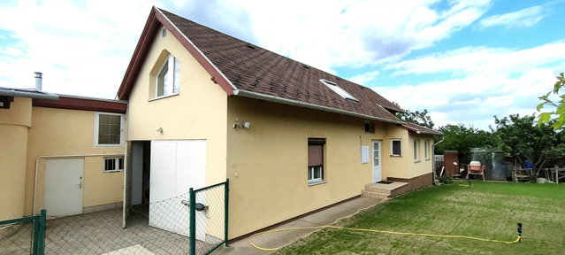 Eladó családi ház, Székesfehérvárott 77.9 M Ft, 4 szobás