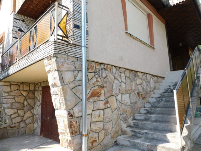 Eladó családi ház, Tápiószentmártonon 64 M Ft, 3 szobás