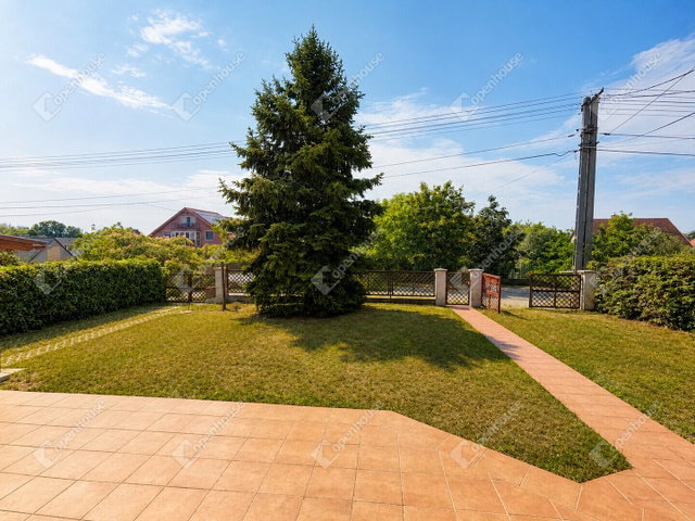 Eladó családi ház, Székesfehérvárott 118 M Ft, 4 szobás