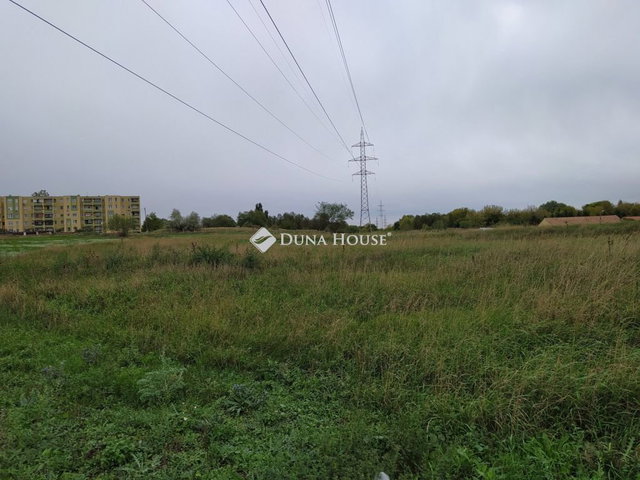 Eladó ipari ingatlan, Pétfürdőn, Berhidai úton 25 M Ft