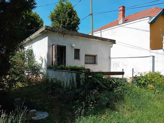Eladó téglalakás, Balatonfüreden 55 M Ft, 2 szobás