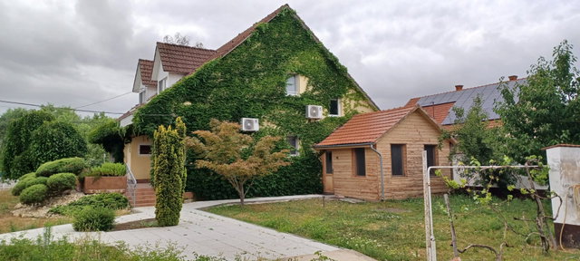 Eladó családi ház, Tószegen 89 M Ft, 5 szobás