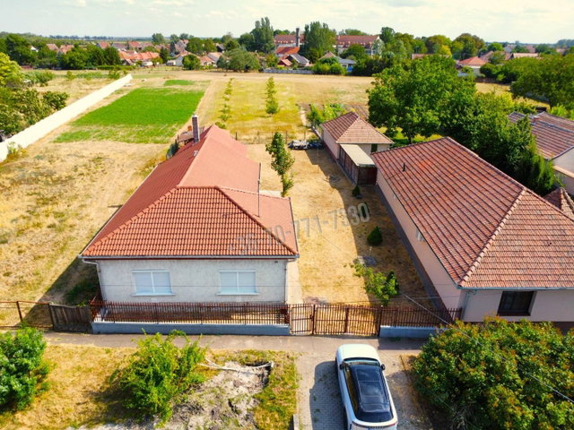 Eladó családi ház, Hevesen 45 M Ft, 3 szobás