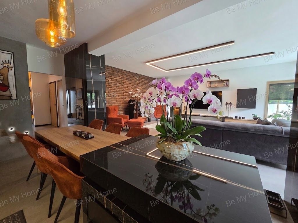 5 bed · 205m² · 328.000.000 ft