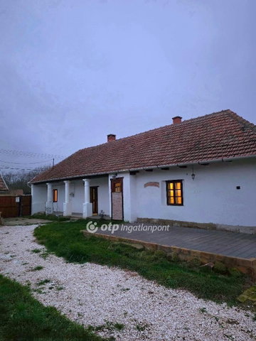 Eladó családi ház, Feldebrőn 18 M Ft, 2+1 szobás