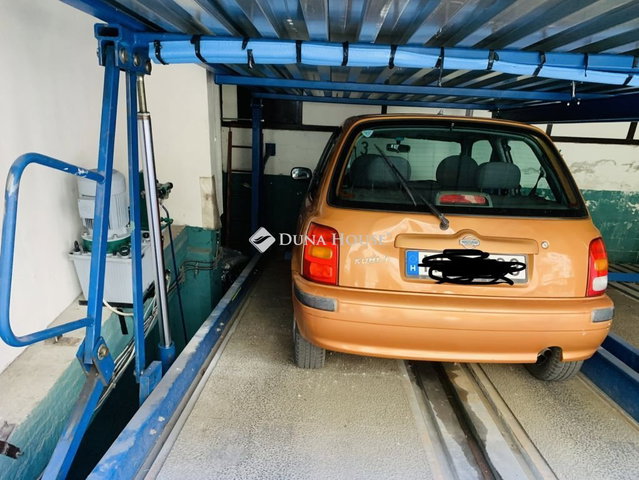 Eladó garázs, Budapesten, IX. kerületben, Páva utcában 9.5 M Ft