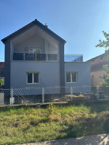 Eladó családi ház, Tatán 76 M Ft, 4 szobás