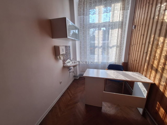 Kiadó családi ház, albérlet, Sárváron 110 E Ft / hó, 1 szobás
