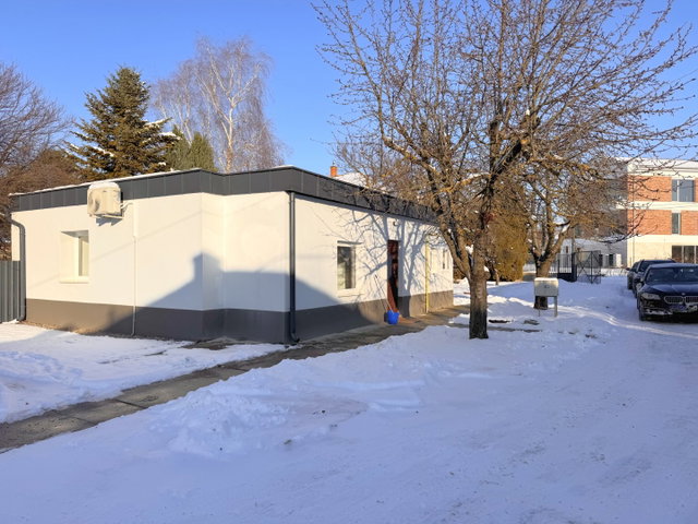 Kiadó ipari ingatlan, Pécsett, Kisbalokány dűlőn 850 E Ft / hó