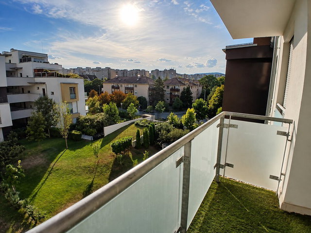 Eladó téglalakás, Budapesten, XI. kerületben 74.9 M Ft, 1 szobás