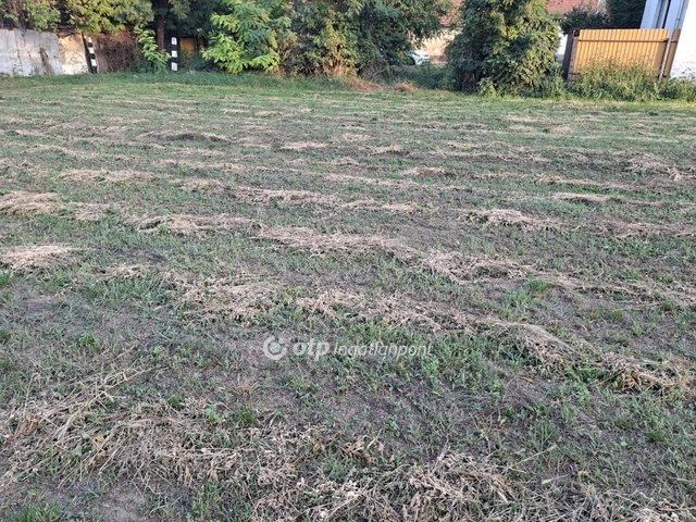 Eladó telek, Hajdúböszörményen 18.5 M Ft / költözzbe.hu