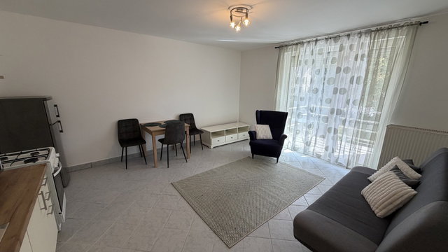 Kiadó téglalakás, albérlet, Győrött 190 E Ft / hó, 2 szobás