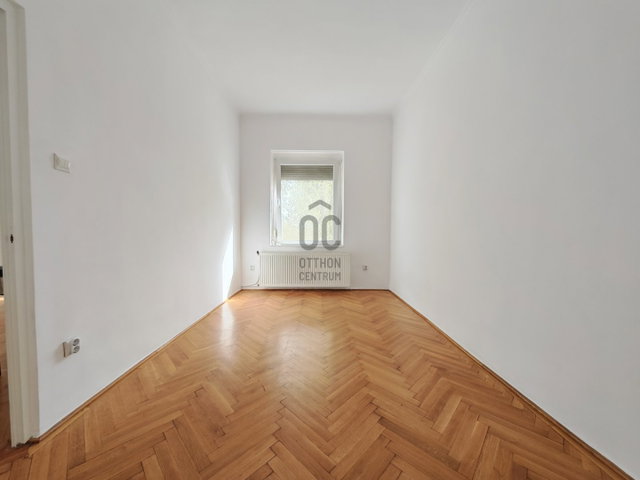Eladó téglalakás, Székesfehérvárott 43.8 M Ft, 2 szobás