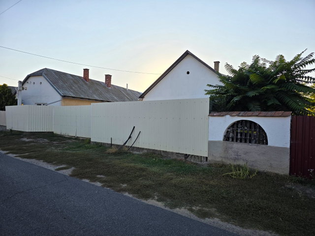 Eladó családi ház, Bujon 10.5 M Ft, 2 szobás