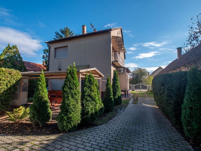Eladó családi ház, Ráckeresztúron 89.999 M Ft, 5 szobás