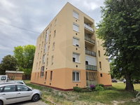 Eladó panellakás, Hatvanban 38.9 M Ft, 2 szobás
