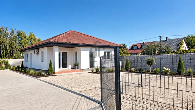Eladó családi ház, Siófokon 99 M Ft, 4 szobás