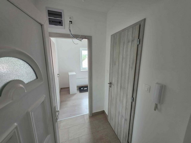 Eladó téglalakás, Besnyőn 34.5 M Ft, 2 szobás
