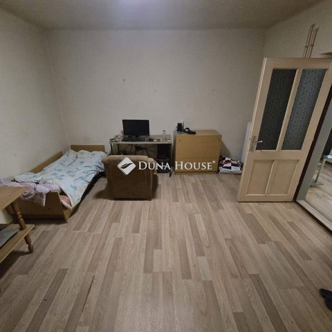 Eladó családi ház, Lajosmizsén 56.5 M Ft, 4 szobás