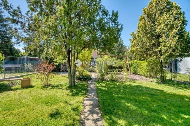 Eladó családi ház, Budapesten, XVIII. kerületben 165 M Ft