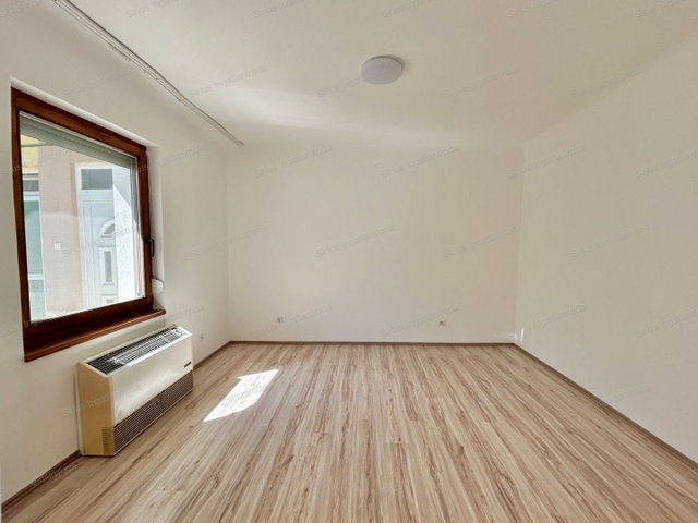 Eladó téglalakás, Budapesten, XX. kerületben 26.9 M Ft, 1 szobás