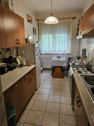 Eladó téglalakás, Szolnokon, Veder utcában 23 M Ft, 2 szobás