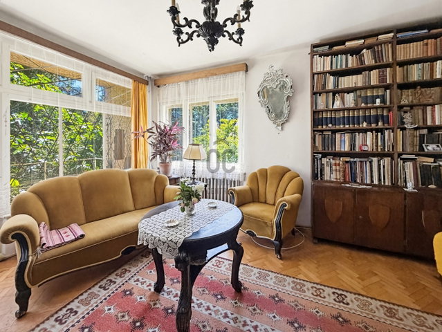 Eladó családi ház, Szentendrén 109.9 M Ft, 3 szobás