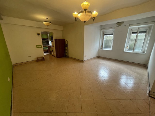 Eladó téglalakás, Debrecenben 49 M Ft, 2 szobás