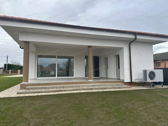 Eladó családi ház, Kótajon 99 M Ft, 4 szobás