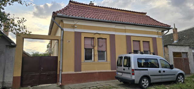 Eladó családi ház, Tolnán 39.9 M Ft, 3 szobás