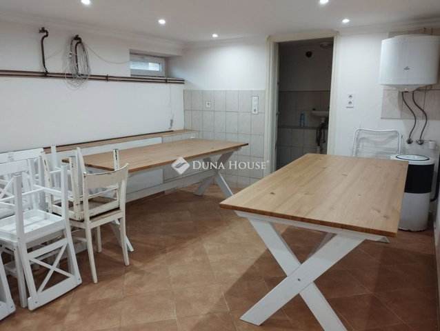 Eladó családi ház, Bodajkon 75 M Ft, 4 szobás