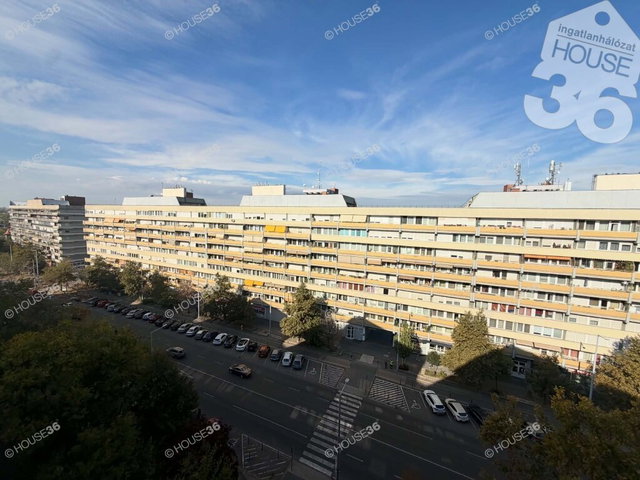 Eladó panellakás, Kecskeméten 39.99 M Ft, 2 szobás