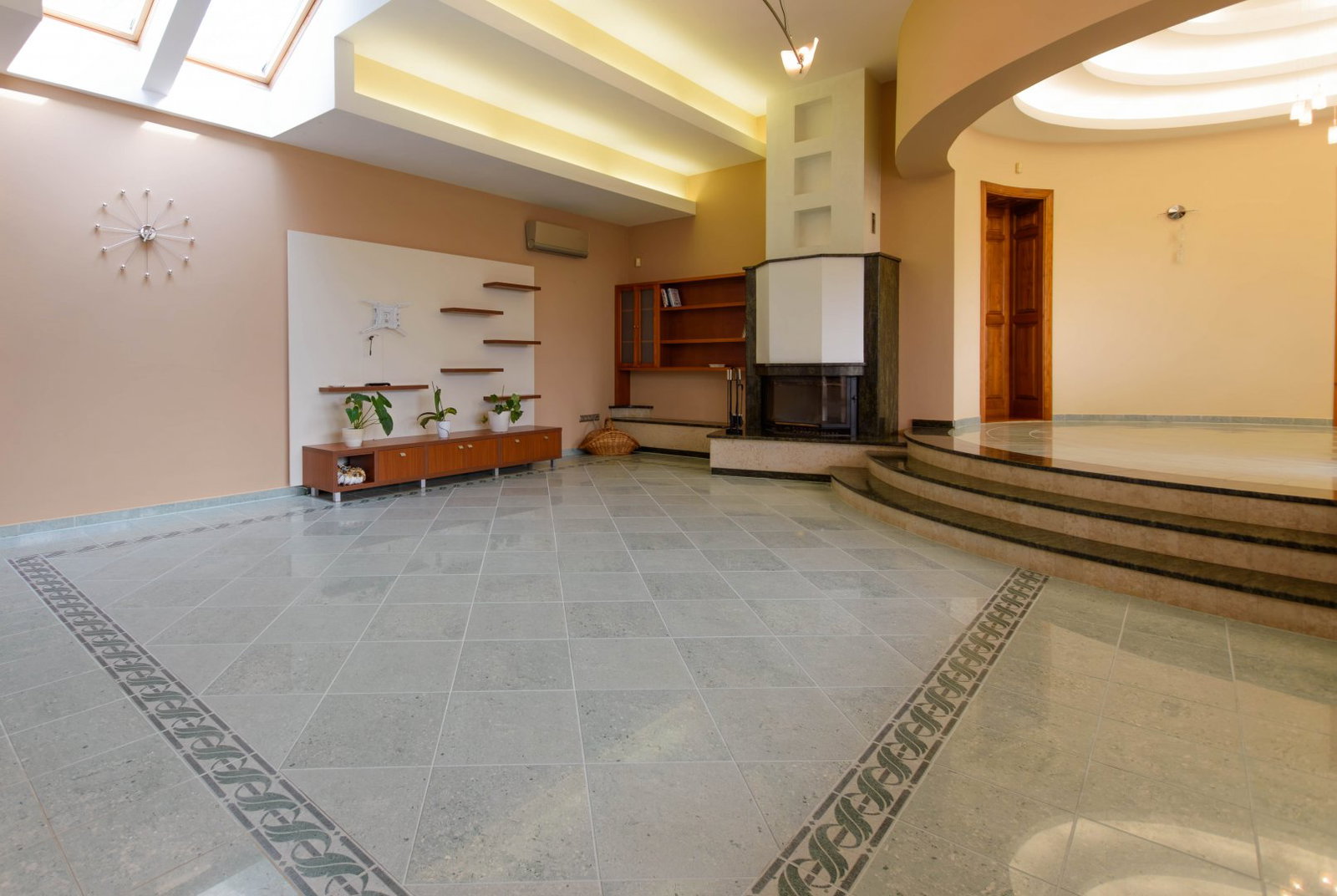 5 bed · 363m² · 990.000 ft