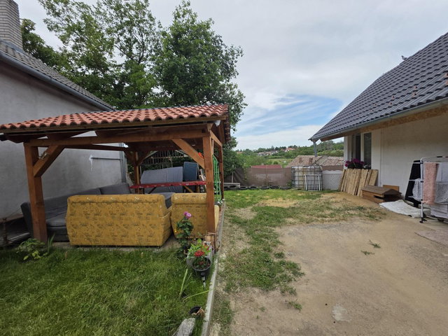 Eladó családi ház, Nagykozáron 34.9 M Ft, 2 szobás