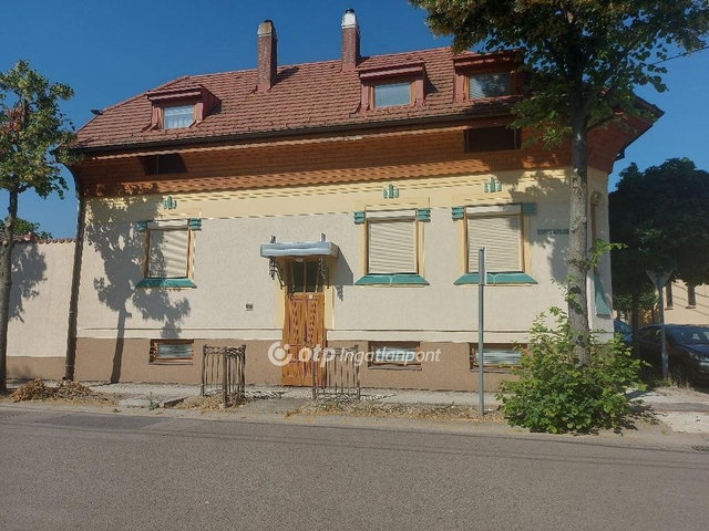 Eladó családi ház, Kecskeméten 142.8 M Ft, 6 szobás