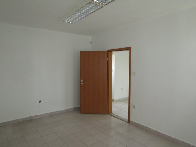 Eladó iroda, Egerben 115 M Ft, 9 szobás / költözzbe.hu