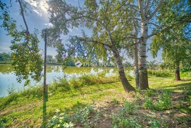 Eladó családi ház, Szigetbecsén 135 M Ft, 4 szobás