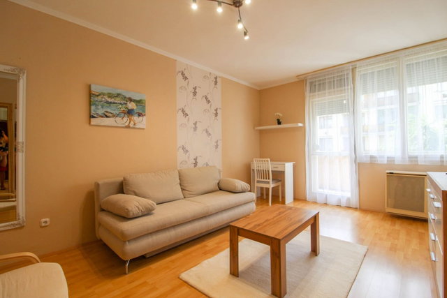 Kiadó téglalakás, albérlet, Debrecenben 170 E Ft / hó, 2 szobás