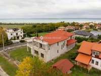 Eladó családi ház, Balatonföldváron 350 M Ft, 7 szobás