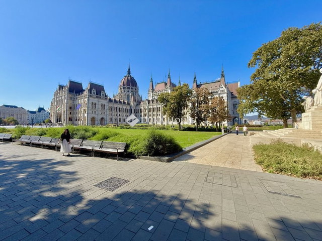 Eladó téglalakás, Budapesten, V. kerületben, Honvéd téren