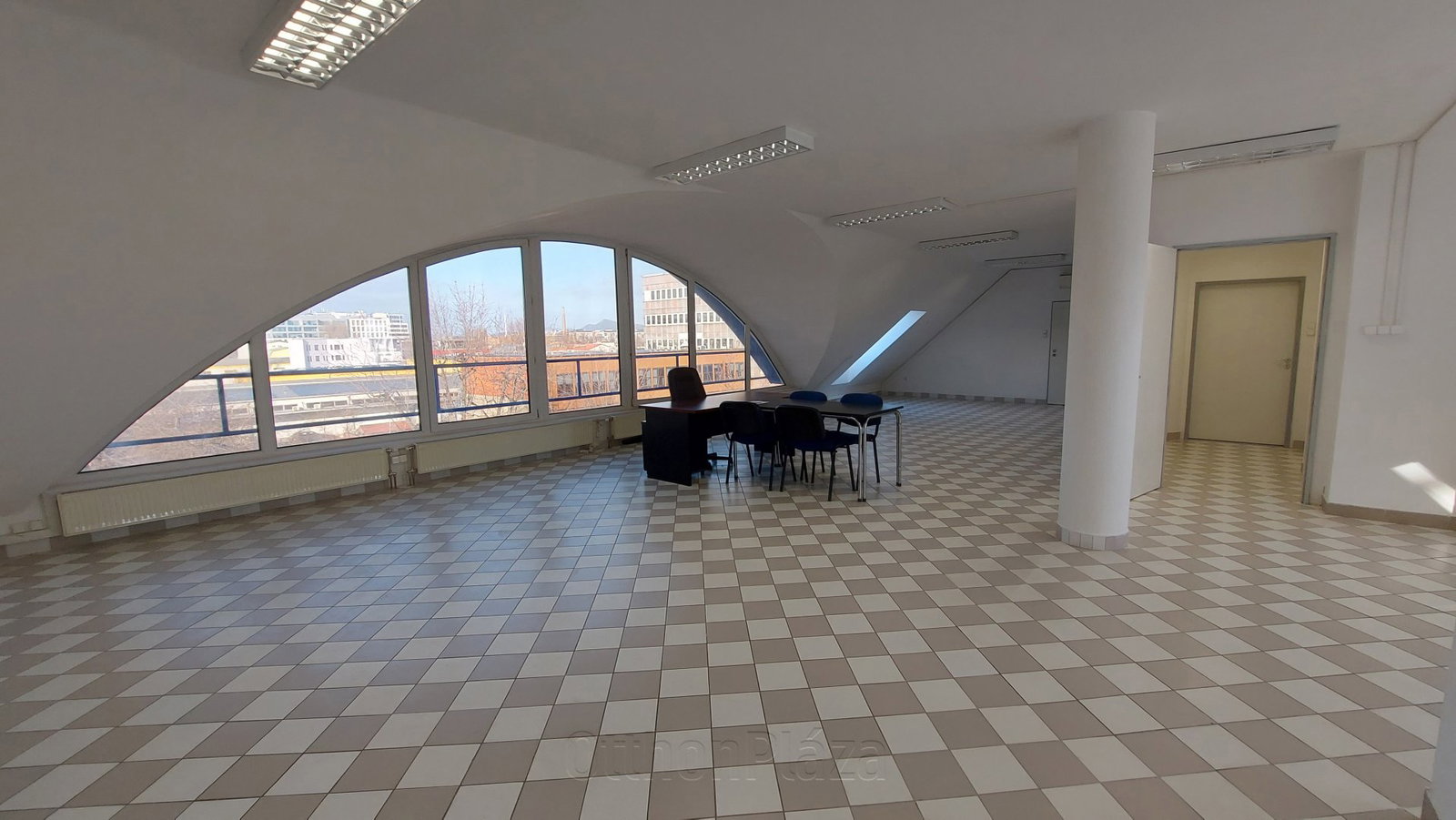 5 hálószoba · 230 m² · 782.000 Ft