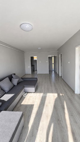 Eladó téglalakás, Egerben 43.5 M Ft, 2 szobás